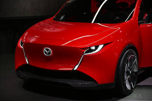 【マツダ2じゃない！】新型ハッチバック「ビジョンクロスコンパクト」が令和の「デミオ」では…と話題に！ 数字じゃない“名前”で呼びたくなる理由とは