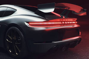 EVだけの予定が一転！ ポルシェ次期「718ケイマン／ボクスター」に内燃機関モデルが復活。「911」のハイブリッドを流用か