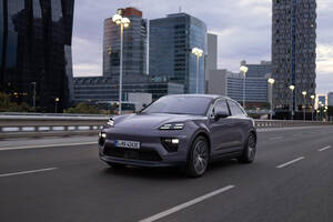 【BEVブームに黄信号】理想が現実に打ち砕かれる時…欧州もハイブリッド再評価へ。2025年“電動化の現在地”とは