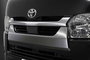 「ハイエース」が「9型」へ改良。その内容は？ 12月に“先行受注開始”もすでにディーラーには待機列…1月13日発表へ【販売店情報】