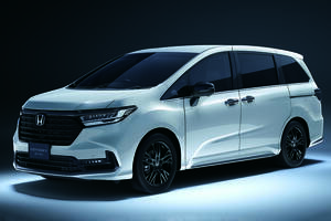 改良で約29万円値上げ。「アルファード」が台数で圧倒するのに、ホンダが「中国版オデッセイ」の販売を続けるワケ