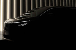 約15年ぶりの大刷新へ。新型日産「エルグランド」ジャパンモビリティショー2025で初公開目前