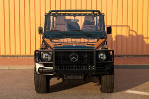 【約3600万円の“究極クラシックG”】初代メルセデス「Gクラス」を4シーターカブリオレに再構築。米チューナーが現代技術で蘇らせた最新作