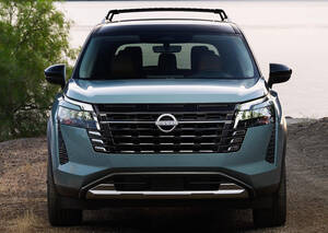 日本から「テラノ」が消えた後も続く系譜。北米向け日産「パスファインダー」改良モデルの装備強化の内容とは