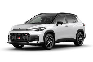 これで400万円以下なら安い？ “納車待ち確実”とうわさの新「カローラクロス GRスポーツ」は本当に“買い”なのか