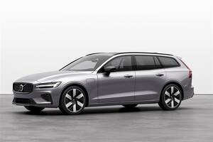 【デビュー7年目の刷新】ボルボの新しい「V60」シリーズは最新インターフェース搭載＆運転支援を強化…価格は659万円から