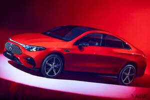 “Cクラスより長いCLA”が世界初公開！メルセデス・ベンツ新型「CLA L」登場 ホイールベースを75mm延長した人気4ドアクーペのロング版とは
