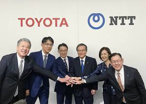 トヨタとNTT、通信基盤の構築で協業　5000億円投資　AIや光通信活用で交通事故防止へ