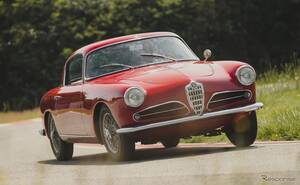 アルファロメオの最新スーパーカーと1956年製『1900スーパースプリント』が伊ミッレミリアを走る