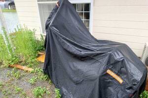 梅雨シーズンはとくに思う「本当はガレージが欲しい!!」けど……バイクのカバーはいつかける？
