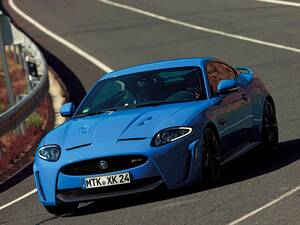 ジャガー XKR-Sはハイパォーマンスを誇示しながらもノーブルなモデルだった【10年ひと昔の新車】