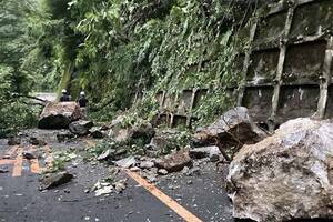 埼玉‐山梨「唯一のルート」は復旧まで数か月 “未開通トンネル”を緊急活用 一般車は大迂回必至
