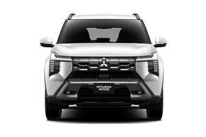 三菱が新型SUV「デスティネーター」公開。デザイン好評も、「パジェロ復活」を期待するユーザーからは落胆の声