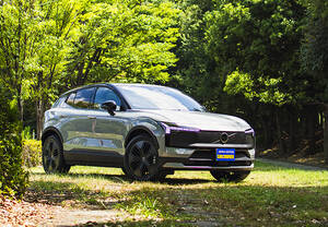 【最新モデル試乗】ボルボEX30クロスカントリーは、大自然に踏み込めるツインモーターBEV。パワフル＆インテリジェントな存在感がいい