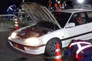 国交省怒りの命令「すぐにクルマを直しなさい！」 不正改造車「6台」をその場で“摘発”！ 走り屋の聖地「六甲山」集結の“大迷惑”「爆音・ハミタイ」のスポーツカー検挙を実施