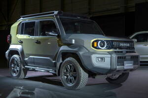 ついに動いた!? 自衛隊「1/2tトラック」後継選び トヨタ製4駆 “謎名称” で複数調達したワケ