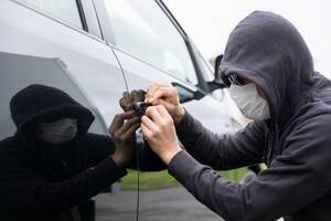2024年車両本体の盗難被害が多かったクルマ、3位プリウス、2位アルファード、1位は？