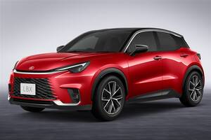 【検証】過去なかなかヒットしなかった“小さな高級車”。登場から1年半のレクサス「LBX」は成功できたのか？