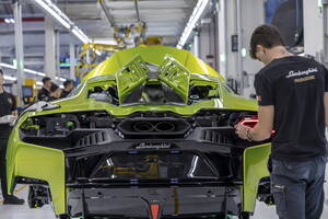 【スーパーカー超王が感動】ランボルギーニ本社でオーダーから納車までのプロセスを1日体験！（後編）