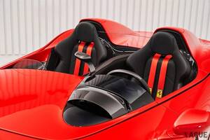 運転時はヘルメットがマスト？ 限定499台のフェラーリ「モンツァSP2」が米国の高級車専門マーケットに登場 V12エンジンを積む“スゴいスーパーカー”の価値とは