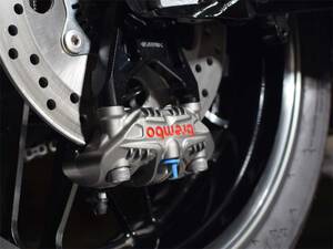 Z900RS リアブレーキにブレンボ GP4-MINI が装着できるキャリパーサポートキット「EZパッケージ」が登場！