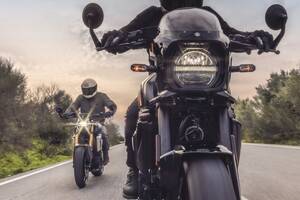 新型スズキGSX-8T＆GSX-8TT登場！ ネオレトロなストリートバイクがあらわる！