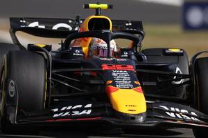レッドブル相談役マルコ、角田裕毅はF1イギリスGP初日15番手も「徐々に進歩している」