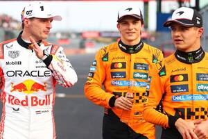 フェルスタッペンはマクラーレンのふたりの”差”をしっかり認識？　元F1ドライバーのブランドル「彼はそれぞれへの対処方法を理解している」