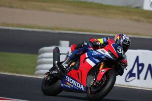 ホンダのヨハン・ザルコ、ヤマハワークスのロカテッリ僅差で下しポールポジション！｜鈴鹿8耐トップ10トライアル
