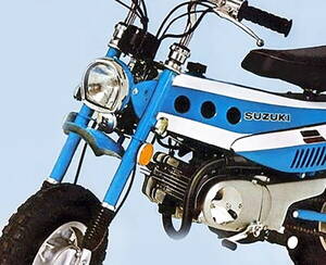 スズキ版「モンキーの対抗馬」＝「虫」!? 車に積める伝説のモデルが、なぜか大ウケした国とは？