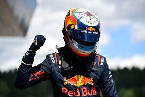 レッドブル育成マルティ、激しいファイナルラップバトル制してポールトゥウィン｜FIA F2ハンガロリンク スプリント