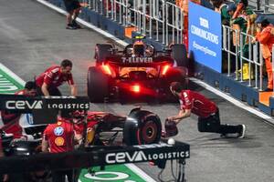 ピットレーンでまさかのお見合い！　ノリスとルクレールが接触……アンセーフリリースでフェラーリに罰金「少し混乱があった」