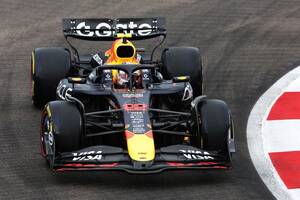 F1シンガポールGP FP3速報｜フェルスタッペン、3連勝に向けて視界良好！　トップタイムを記録。角田裕毅は苦しい18番手