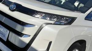 「結構すごいぞ」「新幹線みたい」運転席が「ぐるりと回転」するトヨタ・ノア。車中泊も問題なし、大人4人が、ゆったり眠れる。