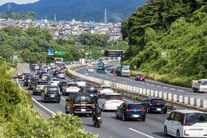 GWに盆暮れといえば民族大移動での大渋滞！　渋滞自慢をのネタになるぞくらいの心もちなら苦痛も半減!?