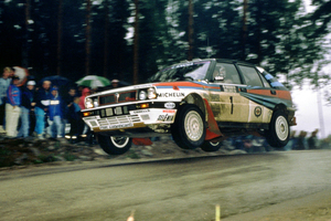 WRC６連覇を遂げた伝説のマシン！　世界中のラリーファンを魅了した「ランチア・デルタ」の進化をたどる