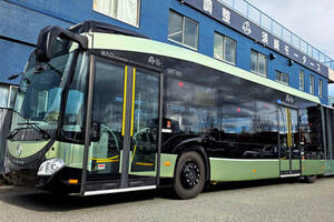 名古屋の新交通“電車みたいなバス”ついに車両公開！ いよいよデビューへ 今後は「国産車」も登場か!?