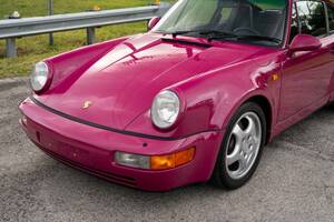 世界に6台しか存在しないルビーストーンレッドの964型ポルシェ「911ターボ」の競売価格は5800万円からスタート