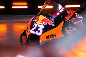 【MotoGP】KTM、テック3と合同新カラー発表も渦中の経営危機には触れず「我々はレースをするためにここにいる」