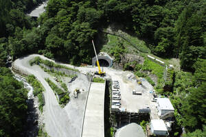 三遠南信道の難所「青崩峠道路」はいつ開通する？ トンネル工事も大詰めで「分断国道」の解消に期待。【いま気になる道路計画】