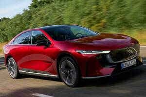 まるで独自開発サルーン　マツダ6e（1）　航続は479kmか552km　パートナー譲りのハードに迫る