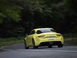 「運転が最高に楽しいクルマ」A110はなぜ楽しいのか？【スポーツカー大特集「ピュア・ドライビングの系譜」アルピーヌ A110S】