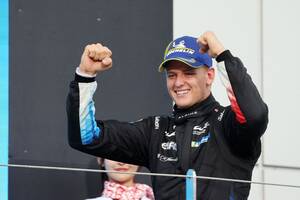 ミック・シューマッハー、F1リザーブ役を終えて来季はアルピーヌからのWEC参戦に専念。マコヴィッキィがチームメイトに