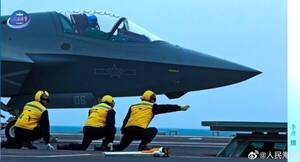 中国初のぺったんこ空母「福建」ステルス戦闘機や早期警戒機の発着に成功 アップ写真でディテールまで公開