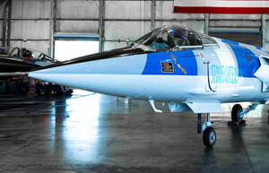 かつて航空自衛隊も配備した「最後の有人戦闘機」次世代ミサイルの発射実験機に かなり旧式の機体がなぜ？