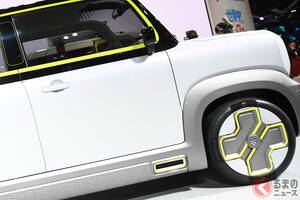 スズキ「新型ハスラー」まもなく登場か!? カクカクボディに斬新“ツルツルフェイス”採用の「軽SUV」がスゴかった！ 「eWX」コンセプトカーが示す次期モデルの正体は？