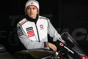 「bimota by Kawasaki Racing Team」の公式チームウェアが登場。ホワイト＋グレーの基調がおしゃれ！ビモータファンなら購入決定！