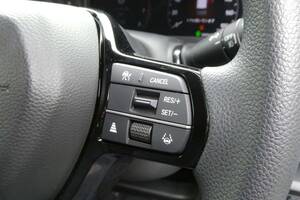 なぜ「ステアリングスイッチ」は増え続けるのか？ 多機能化＆操作性のジレンマを考える