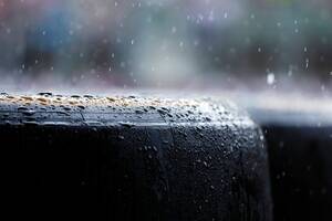 FIA F2スパ戦のスプリントレースは、豪雨により開催延期……待てども雨脚弱まらず