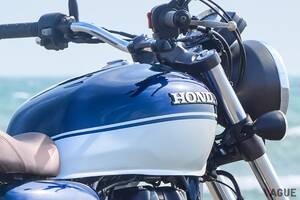 “ツートーン仕上げ”や“ストライプ”がカッコいい！ ホンダ「GB350」と「GB350 S」がカラーを一新！ 人気ロードスポーツバイクは何が進化した